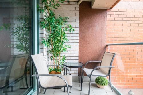 Urban Sky Terrace in the Vibrant Heart of Sydney - image 3