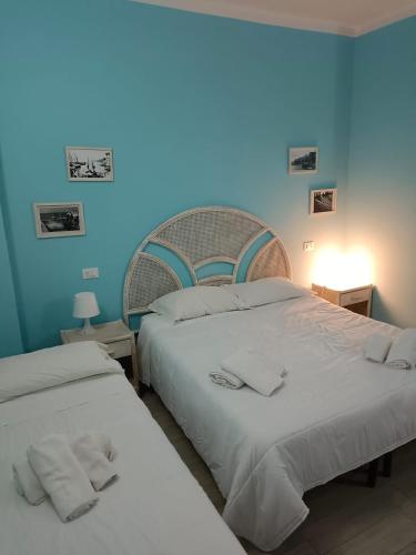 Photo - Double room, air conditioning, bathroom, in the center of Tropea Calabria n6752