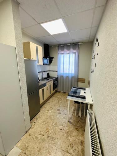 廚房, Monteurwohnung, Ferienwohnung R2 (Neuwertiges Apartment mit schnellem WLAN, Glasfaser, Kostenlose Privatparkplatz auch fur Transporter) in 內卡河畔弗萊貝爾格