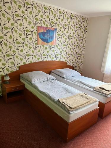 1 twin bed