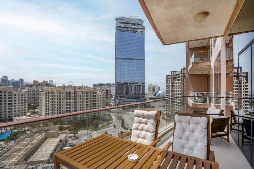 Allsopp & Allsopp - Full Sea View 2-Bedroom with Maid's Room Apartment in Tanzanite Palm Jumeirah - image 12