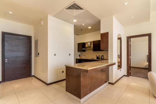 Full Sea View - 2BR w maid's room in Tiara Residence, Palm Jumeirah - Allsopp & Allsopp, Dubai (Foto 8)