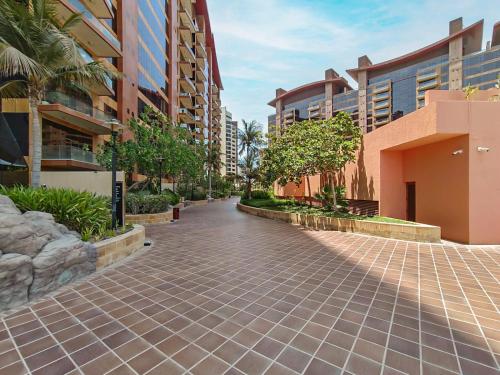 Allsopp & Allsopp - Full Sea View 2-Bedroom with Maid's Room Apartment in Tanzanite Palm Jumeirah - image 14