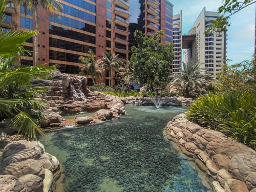 Allsopp & Allsopp - Full Sea View 2-Bedroom with Maid's Room Apartment in Tanzanite Palm Jumeirah - image 8