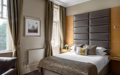 Woodlands Park Hotel - image 11