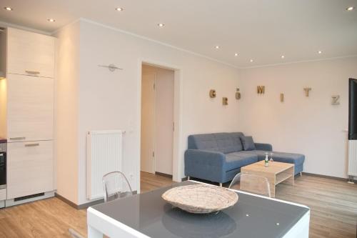 Apartment with Terrace image 7