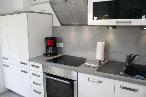 Apartment with Terrace image 7