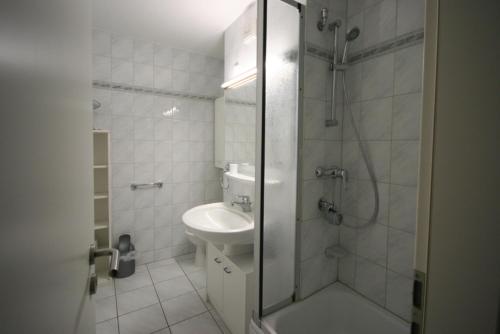 浴室, Haus Belvedere App 75 WLAN inkl in 格羅米茨鎮中心