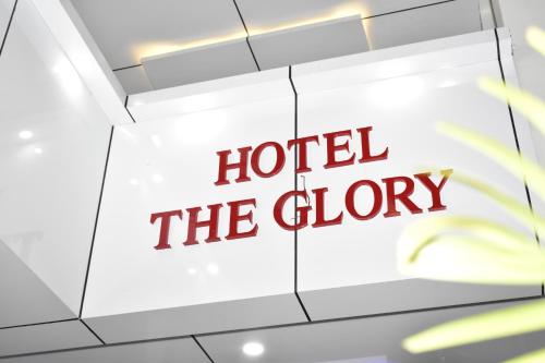 Hotel The Glory