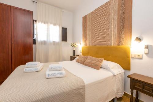 18 Sleeps Private Pool Villa Near Barcelona - image 12