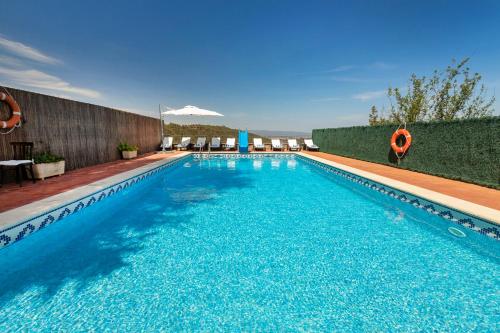 21 Sleeps Private Pool Villa & BBQ Near Barcelona - Accommodation - Rocafort