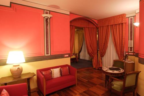 Hotel Tosco Romagnolo in บาจโน ดิ โรมัญญา