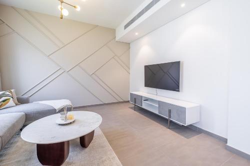Exclusive Spacious Villa I Garden I Maid Room, Dubai (Foto 3)
