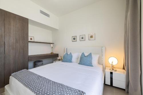 Exclusive Spacious Villa I Garden I Maid Room - main image