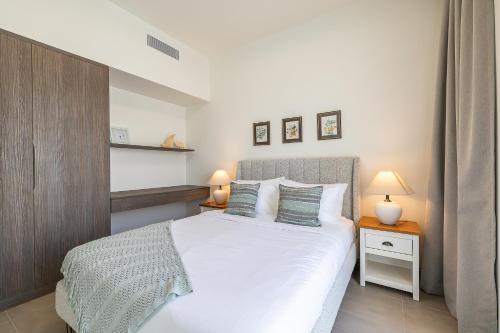 Exclusive Spacious Villa I Garden I Tilal Al Ghaf - image 11