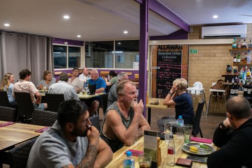 Restaurant, Mundubbera Motel in Wyandra
