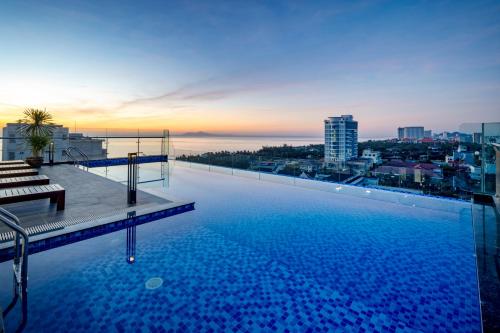 Charming Beauty Hotel - 수영장
