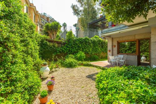 St Peters Garden 3 BDR Apartment, Rome (photo 9)