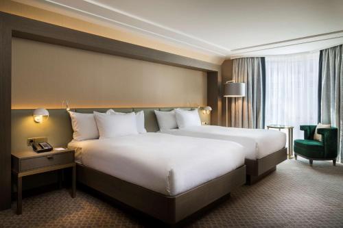 Hilton Vienna Plaza - image 2