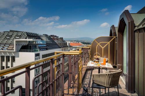 Hilton Vienna Plaza - image 11