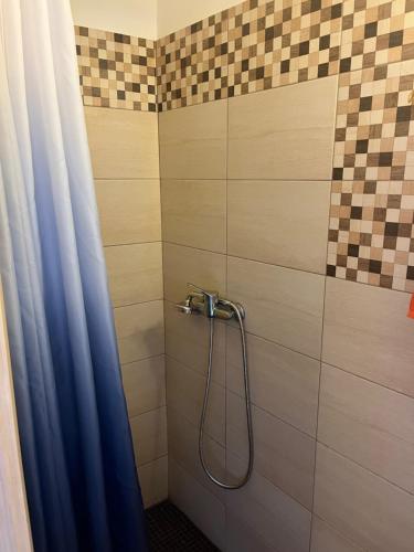Soho apartment - image 11