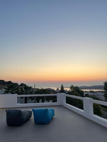 Th.èrοs - Sunset view apartment.