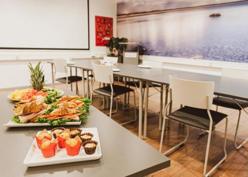 Food and beverages, Original Sokos Hotel Vaakuna Pori in Pori