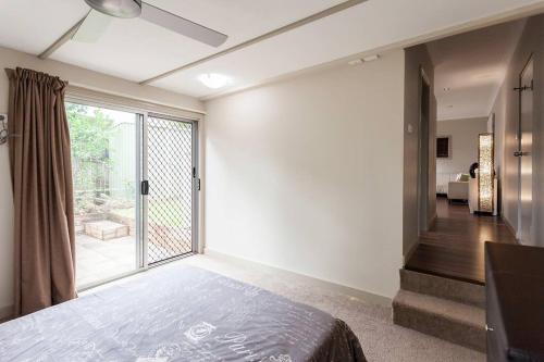 Modern & Cosy Granny Flat in Cairns-WiFi included