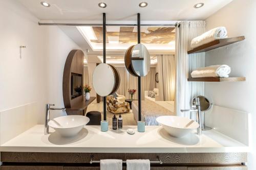 Executive Suite image 10