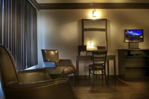 Ramada by Wyndham Laval, Laval (photo 3)
