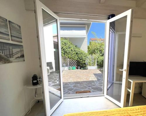  Sottocosta dependance: stanza con bagno e parking in Rimini