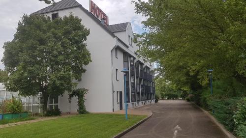 Hotel Restaurant La Tour Romaine - Haguenau - Strasbourg Nord