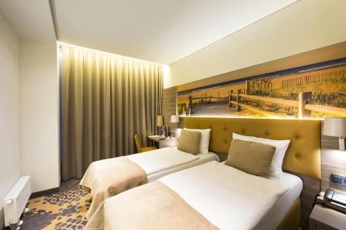 Standard Twin Room with Spa Access