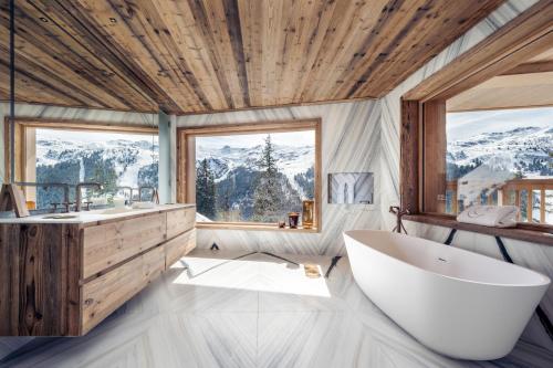 Antares Meribel Resort & SPA in Meribel