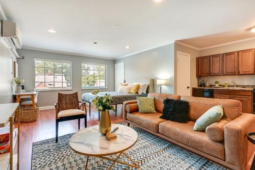 Toledo Vacation Rental about 5 Mi to Downtown!