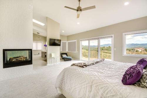 Prescott Gem Hot Tub and Mtn Views, 7 Mi to Dtwn