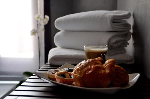 Place 24 Suites & Wellness - image 7