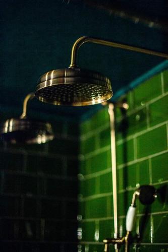 Suite, spa bathtub