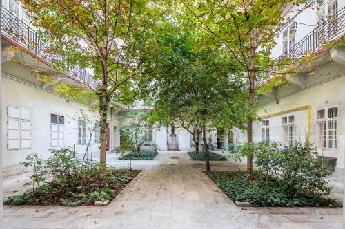 Stylish home - street of the Basilica - image 3