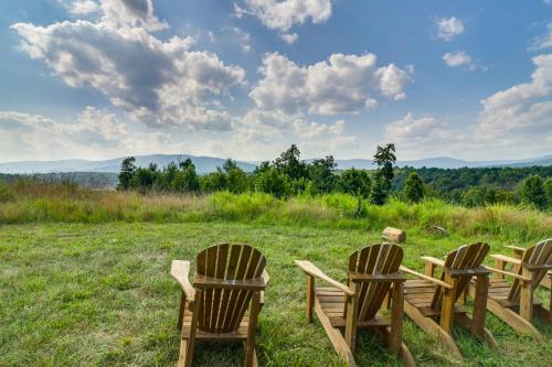 Rustic Baileys Retreat Cabin Near Wineries! Rustic Baileys Retreat Cabin Near Wineries!