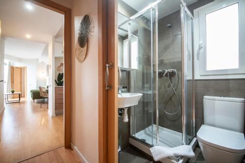 You Stylish Sagrada Familia Apartments - image 2