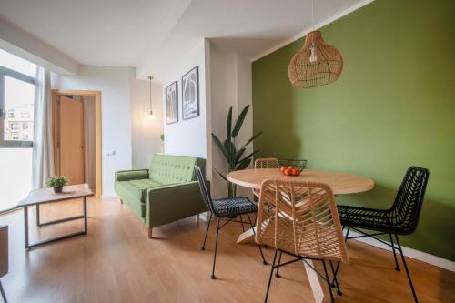 You Stylish Sagrada Familia Apartments - image 10