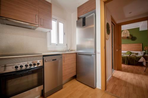 You Stylish Sagrada Familia Apartments - image 5