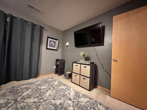 883 Karisa Lane, Hawkeye Townhouse in North Liberty, USA