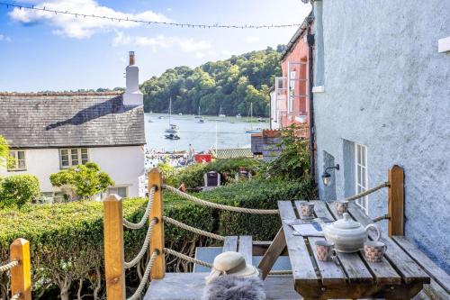 Hotelli välisilme, Dartside in Dittisham