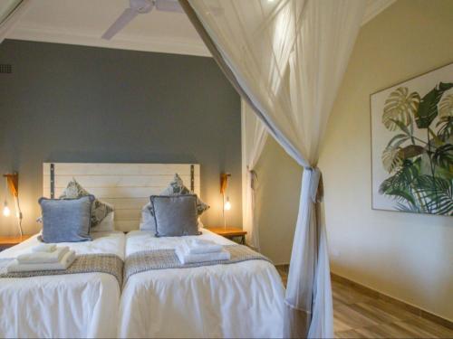 701 Victoria Falls - image 5