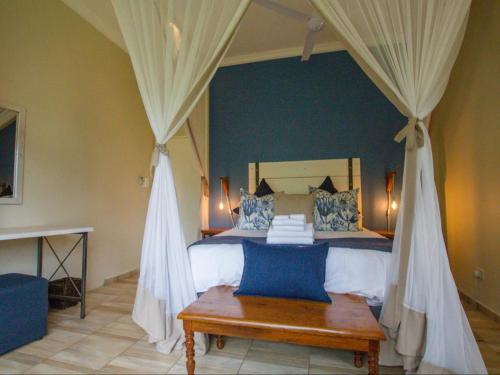 701 Victoria Falls - image 3