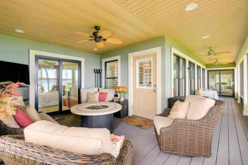 East Palatka Home on St Johns River w/ Boat Dock! in Palatka