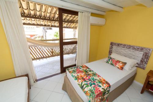 1 king bed, 1 twin bed
