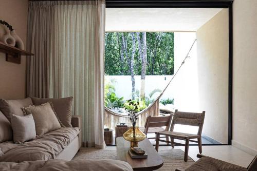 Amazing new House in the jungle Amazing new House in the jungle